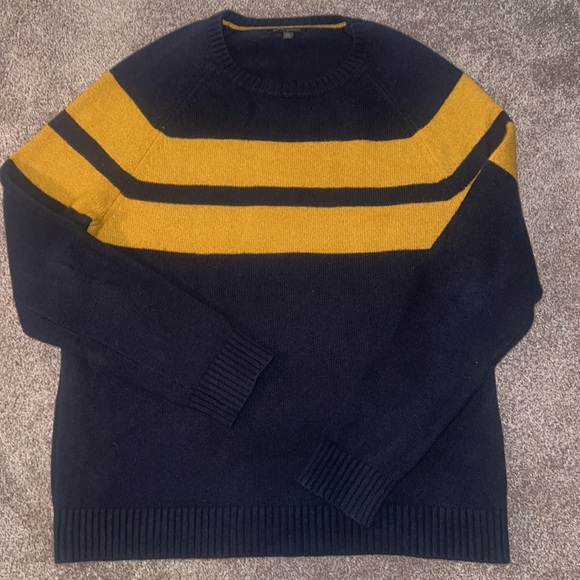 Banana Republic navy and gold sweater NWOT - Picture 2 of 3